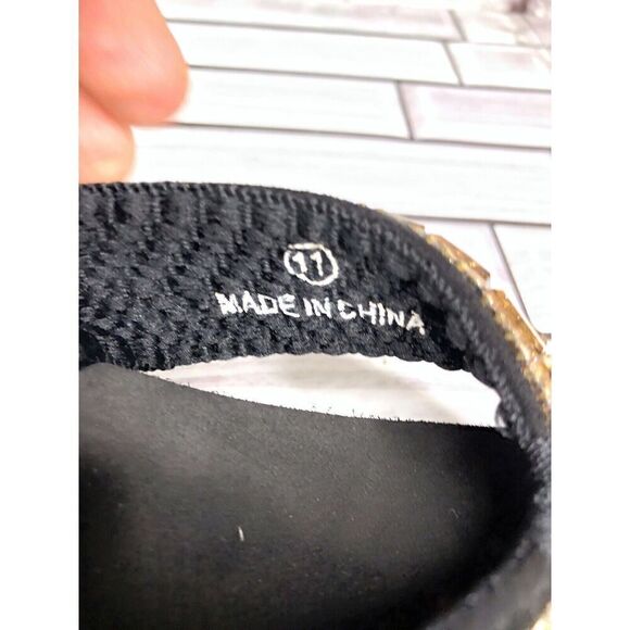 Corky’s Gold Crystal Rhinestone Thong Foam Wedge Sandals Women’s Sz 11M US/42EU - Picture 12 of 16